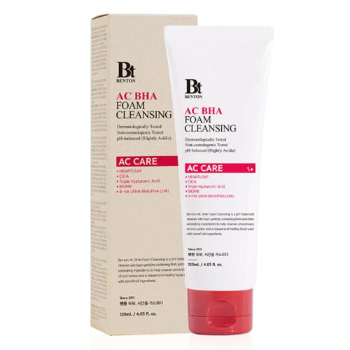 Toner pads in 150ml container in spray bottle on plain white background
