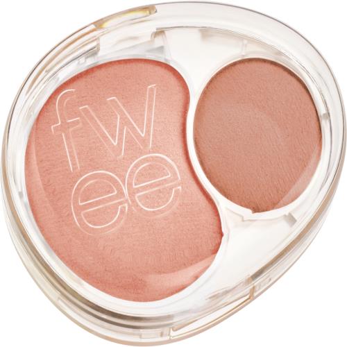 Highlighter in 09 LOVE Quartz in 4.6g container on plain white background