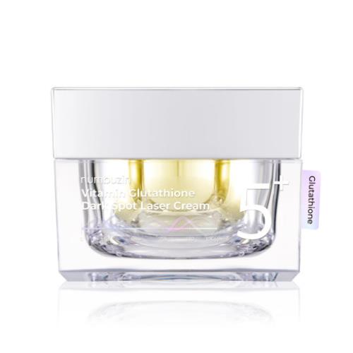Round, white container of Bean Toner Pad with a clear lid, featuring 30 soft pads for easy skin application.