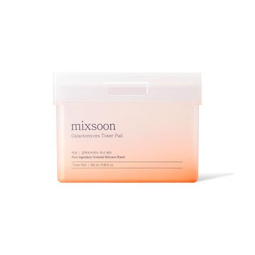 Small, round pot with a clear lid revealing the rosy pink Lip&Cheek Glowy Jelly Pot JP 01 Sugar Coat, perfect for a natural