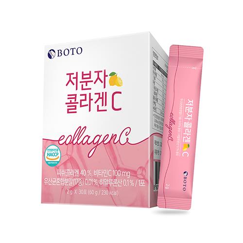 Korean makeup Eye Shadows in 08 Minty WAY in compact case on plain white background