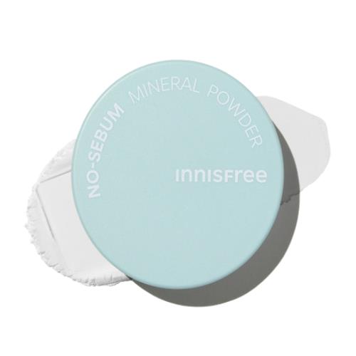 Long-lasting lip marker in 3.5g container with applicator wand on plain white background