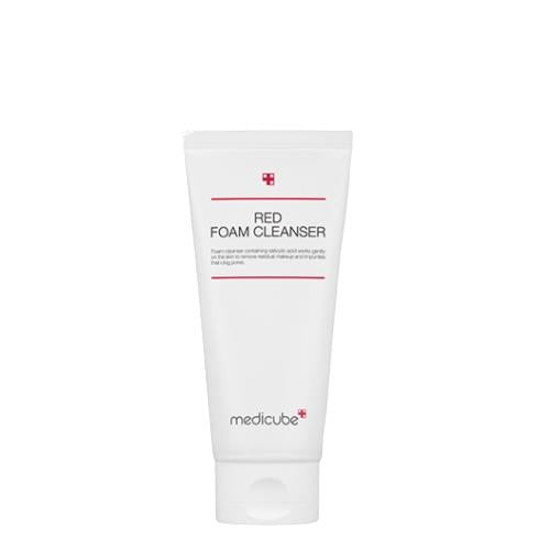 Hydrating toner in 120ml container in spray bottle on plain white background