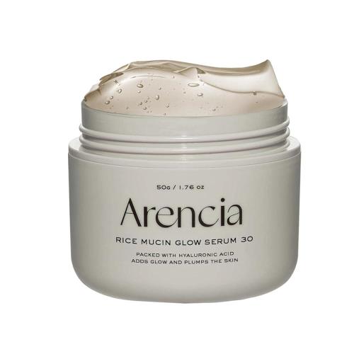 Compact with a rich walnut brown exterior featuring the Mask Fit Red Cushion 35N, perfect for flawless coverage.