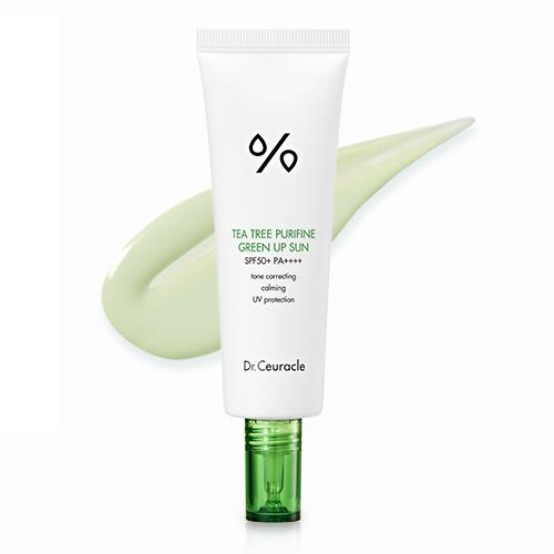 Elegant clear glass bottle with a silver pump top featuring Wonder Releaf Centella Serum 60ml, showcasing its light green