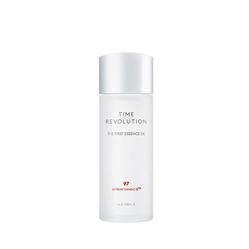 Clear glass bottle with a silver pump, featuring the Reti-A Reedle Shot 100 30ml skincare serum.